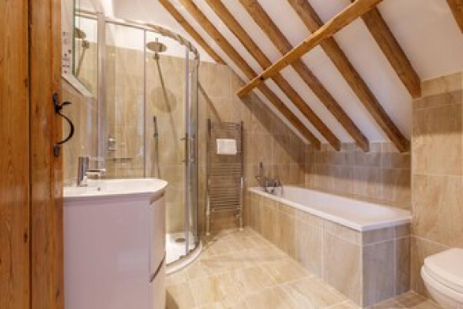 En-suite Pentney Barn