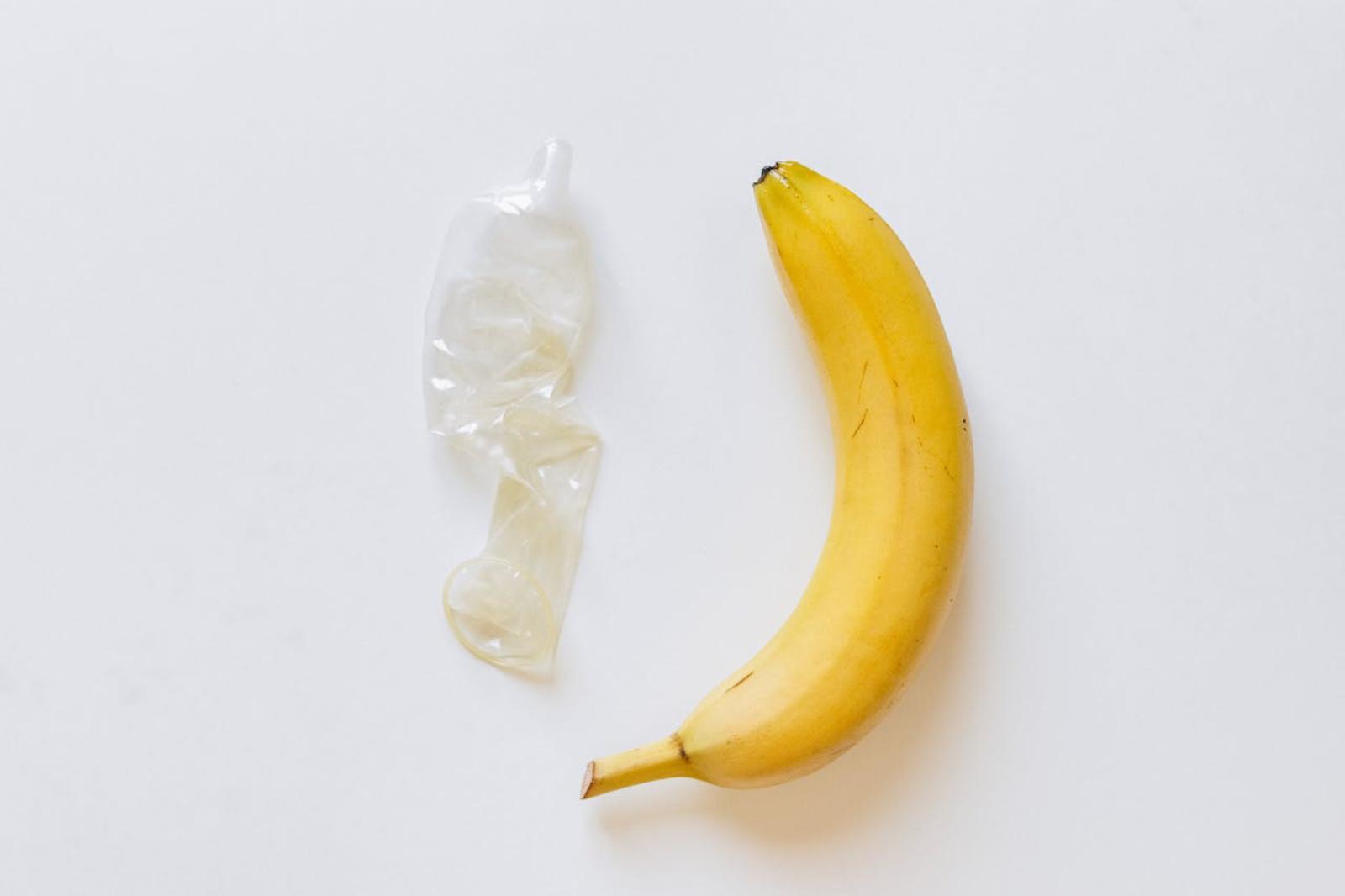 Photo of a banana and condom